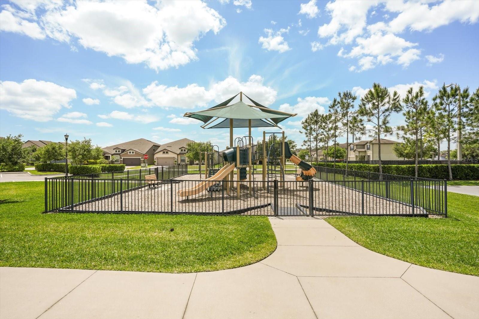 LAKESHORE AT NARCOOSSEE PH 1 - Residential