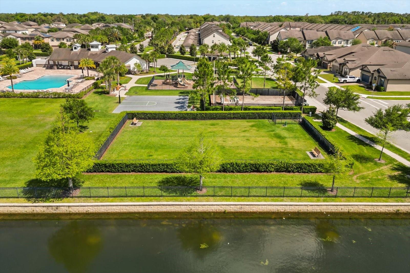 LAKESHORE AT NARCOOSSEE PH 1 - Residential