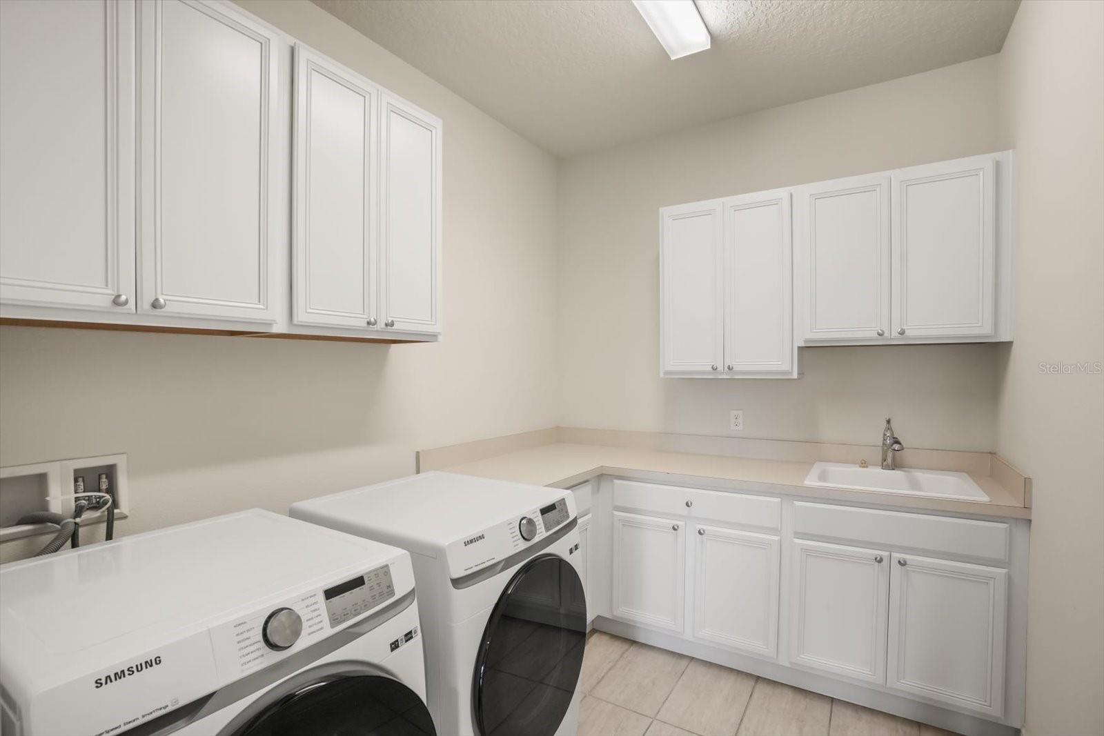 LAKESHORE AT NARCOOSSEE PH 1 - Residential