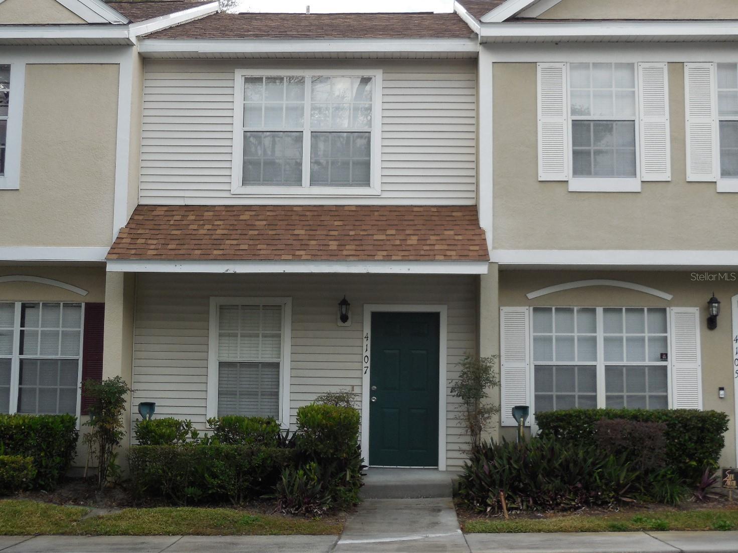 4107 Plantation Cove Drive offers a tranquil, cozy townhouse with scenic views of the surroundings. It features attractive decorative colors and neutral carpeting, complemented by ceramic tiling. A screened porch and storage closet are included, along with all necessary appliances. Tenants are required to secure Renters insurance, which must include liability coverage of $300,000.