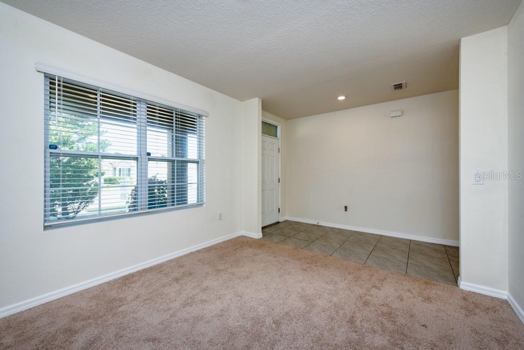 SQUIRES GROVE - Residential