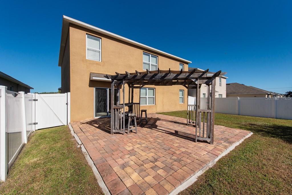 SQUIRES GROVE - Residential