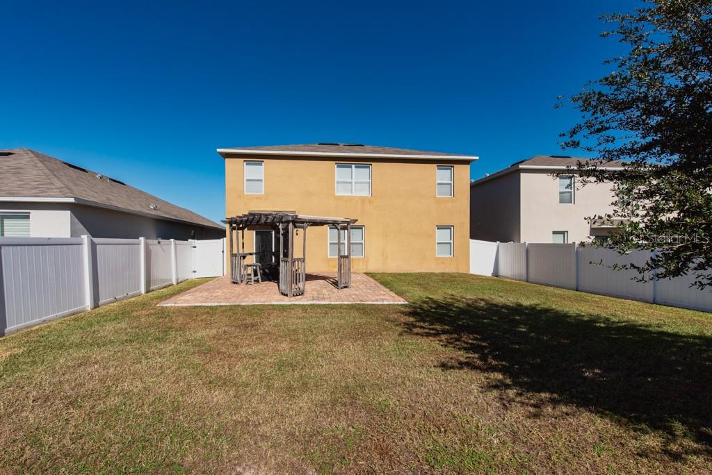 SQUIRES GROVE - Residential