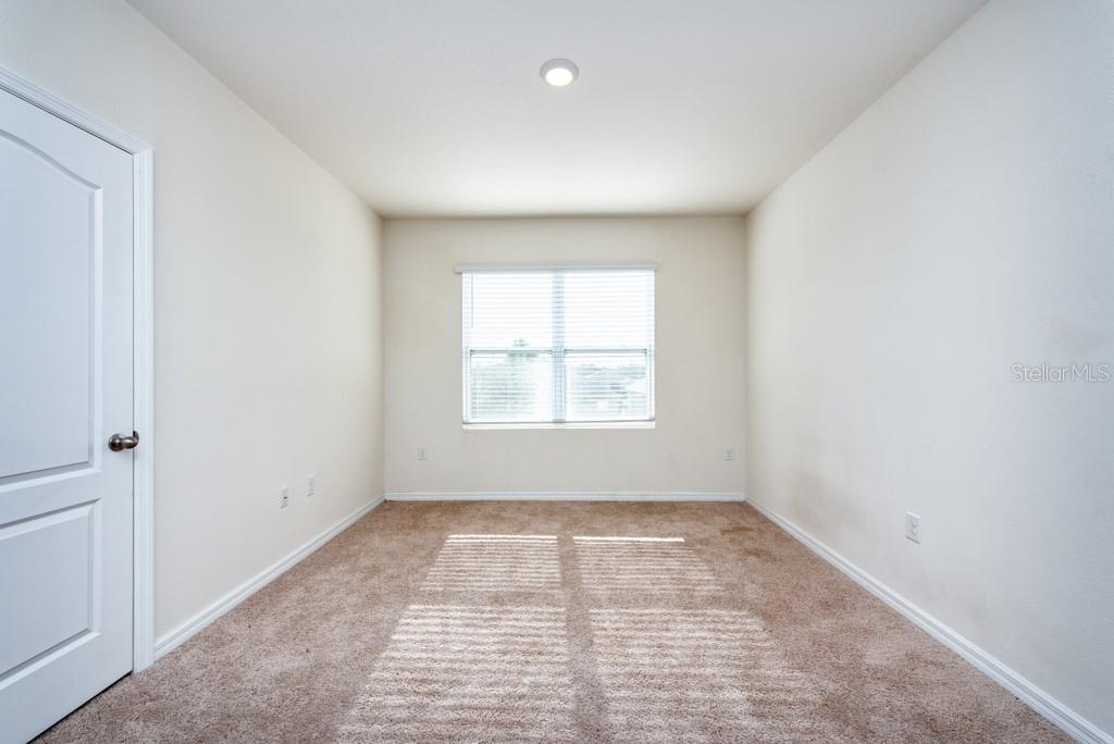 SQUIRES GROVE - Residential