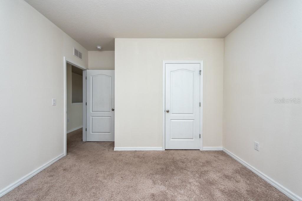 SQUIRES GROVE - Residential