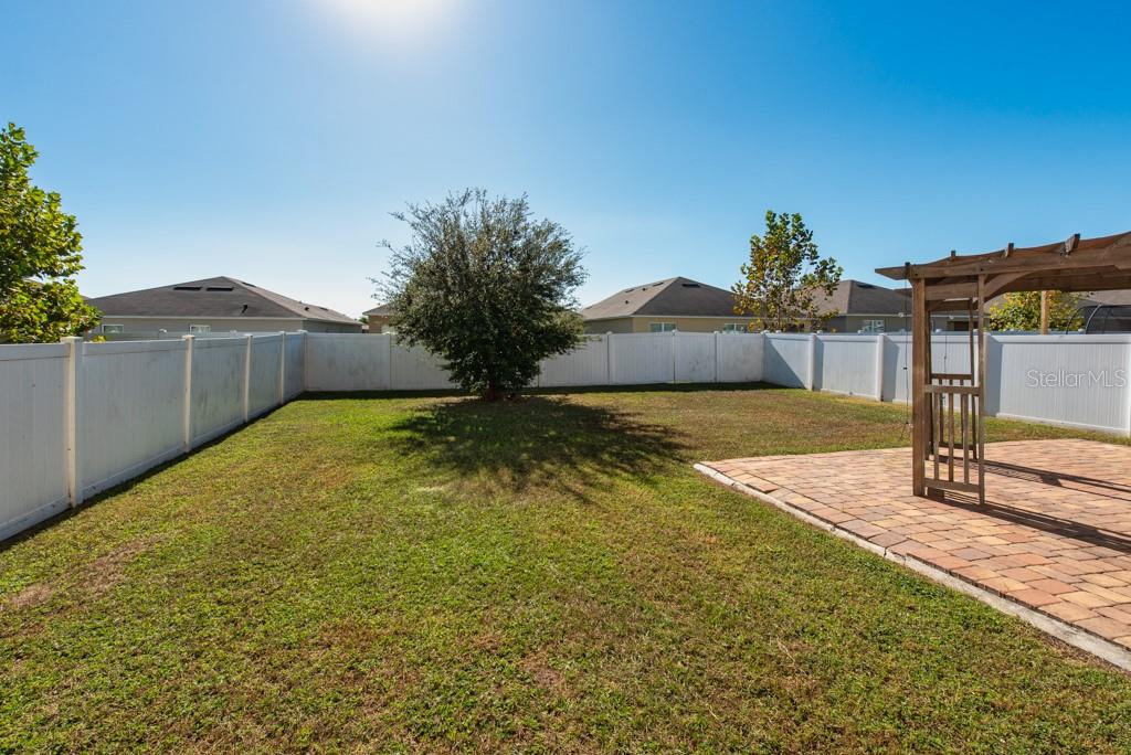 SQUIRES GROVE - Residential