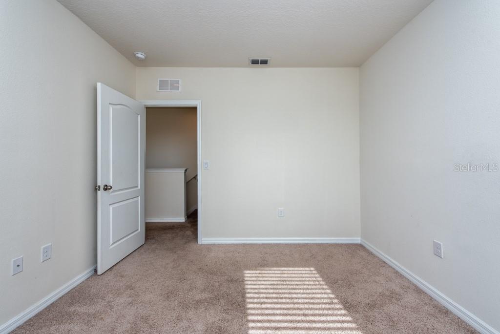 SQUIRES GROVE - Residential