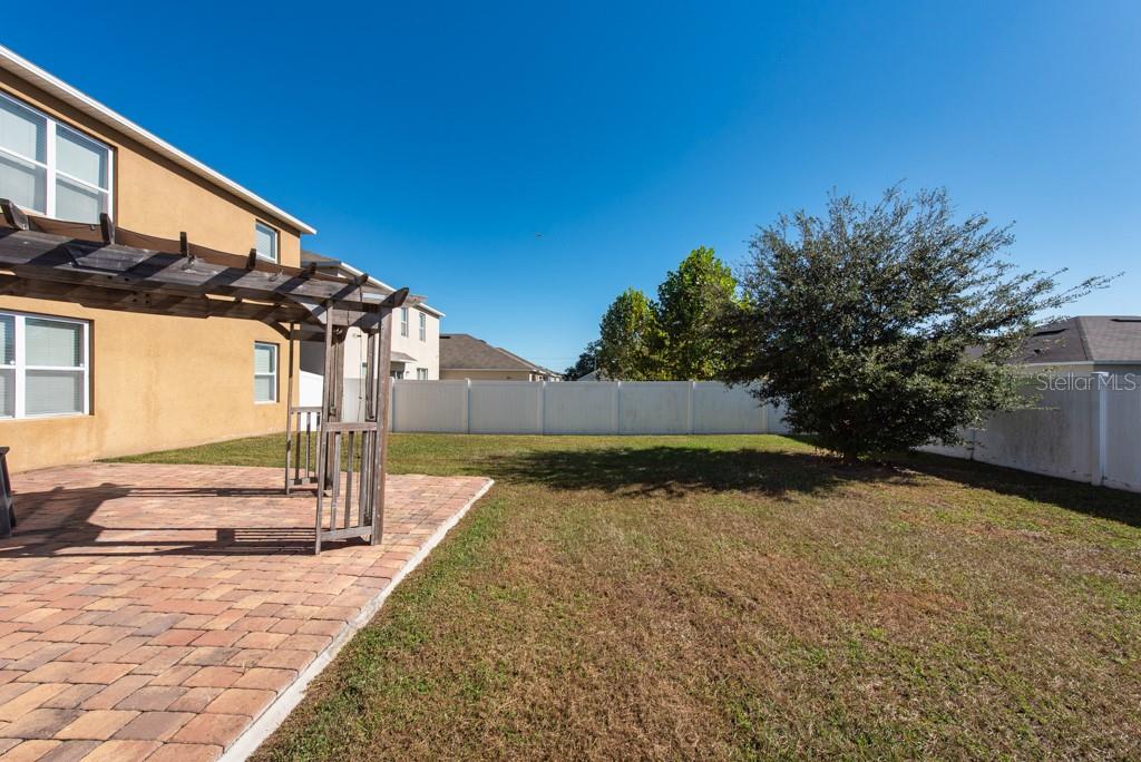 SQUIRES GROVE - Residential