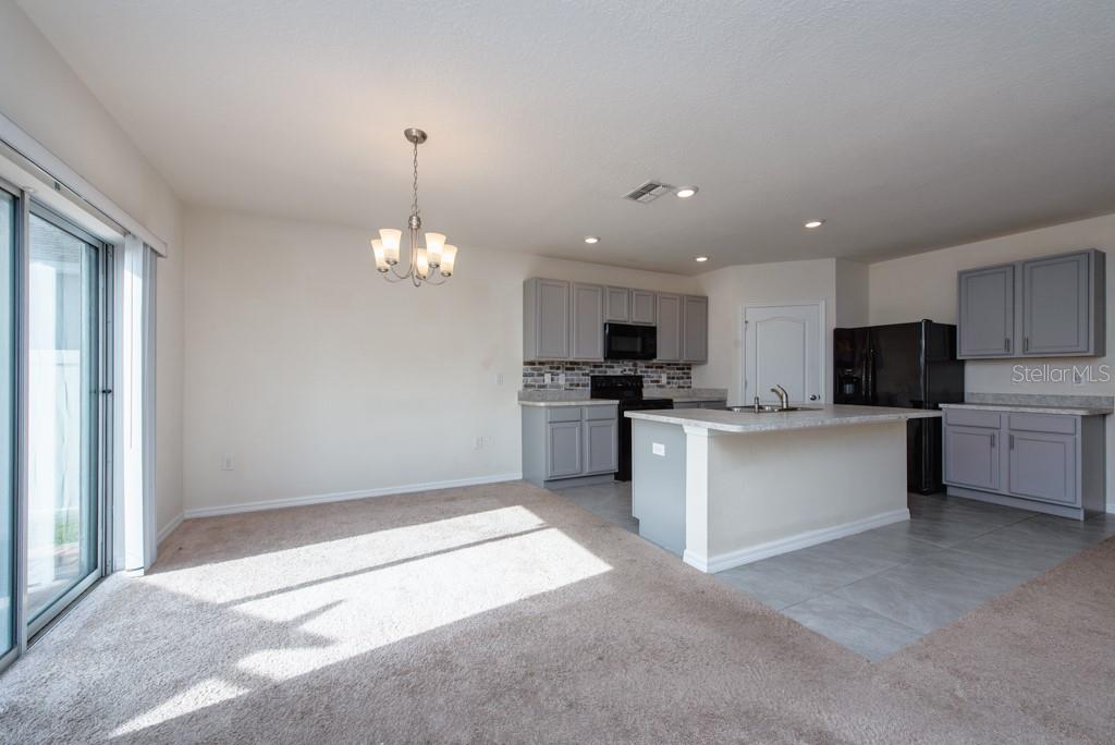 SQUIRES GROVE - Residential