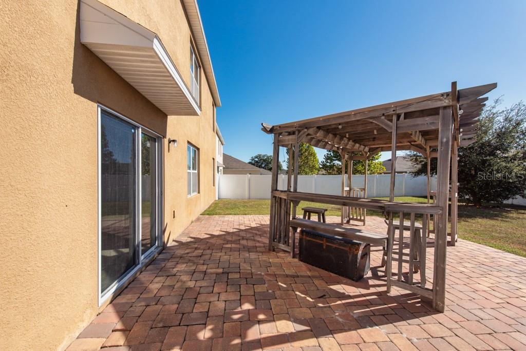 SQUIRES GROVE - Residential