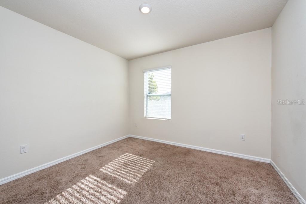 SQUIRES GROVE - Residential