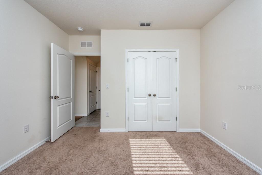 SQUIRES GROVE - Residential