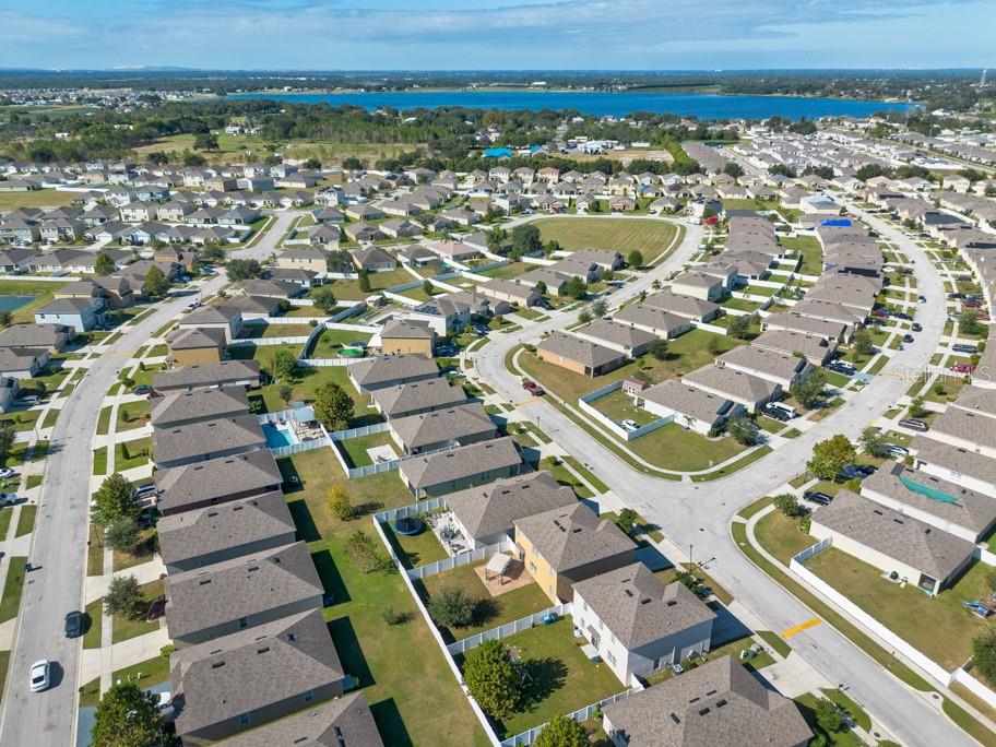 SQUIRES GROVE - Residential