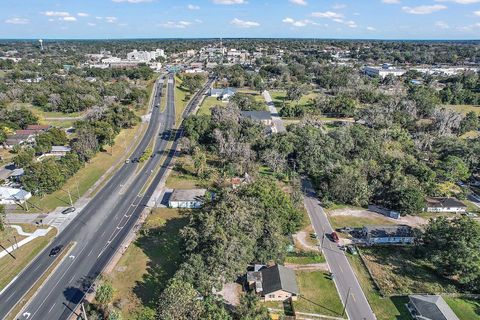 Tiny photo for 822 SW Broadway Street, Ocala, FL 34475 (MLS # OM699953)