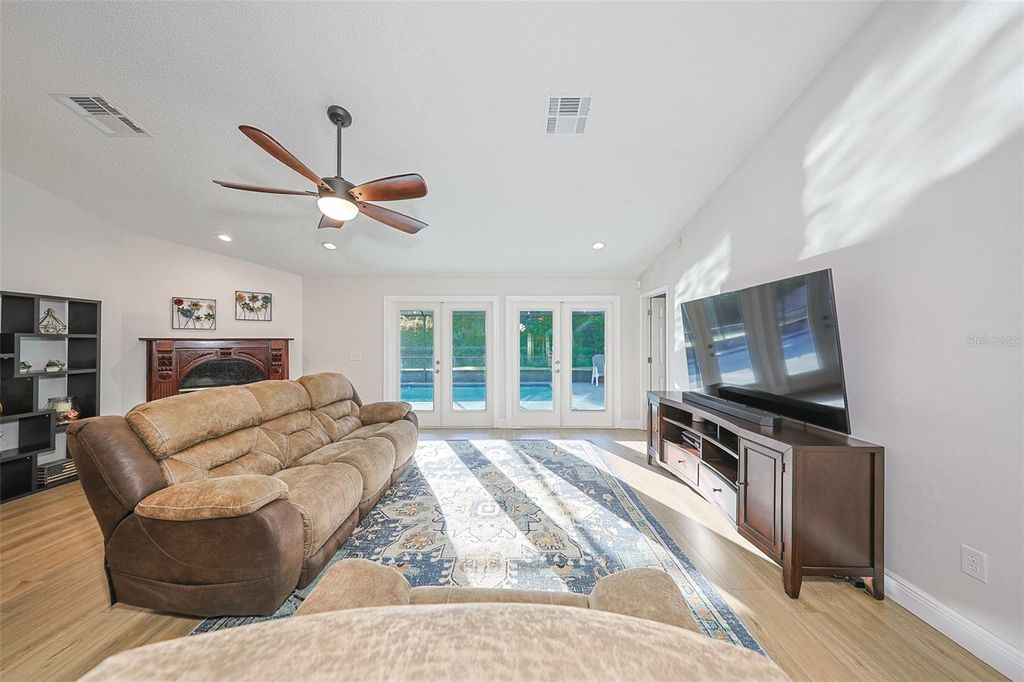 Photo of 12018 Steppingstone Boulevard, Tampa, FL 33635 (MLS # TB8433146)