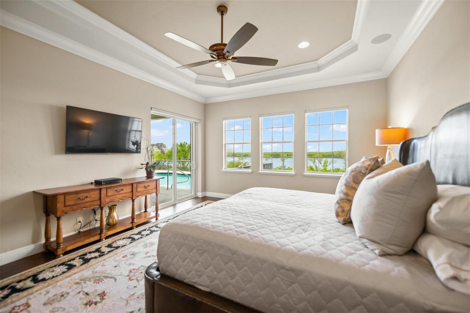 MANGROVE POINT - Residential