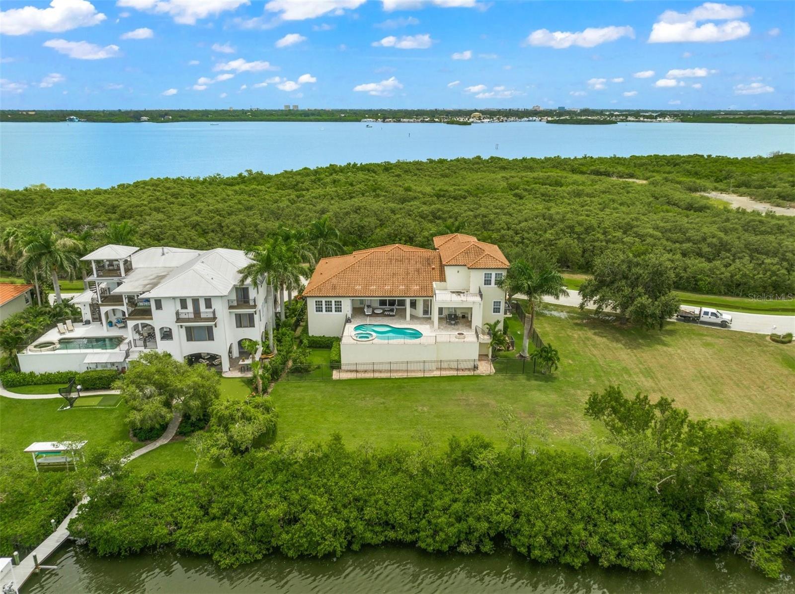 MANGROVE POINT - Residential