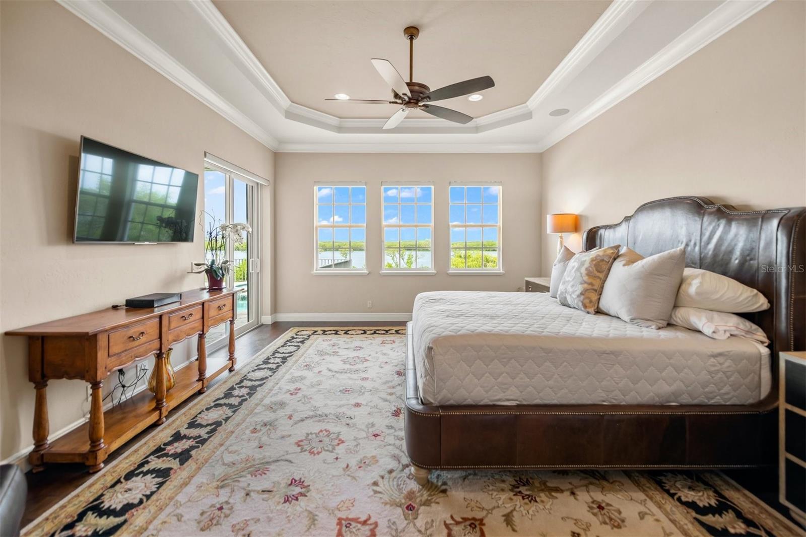 MANGROVE POINT - Residential