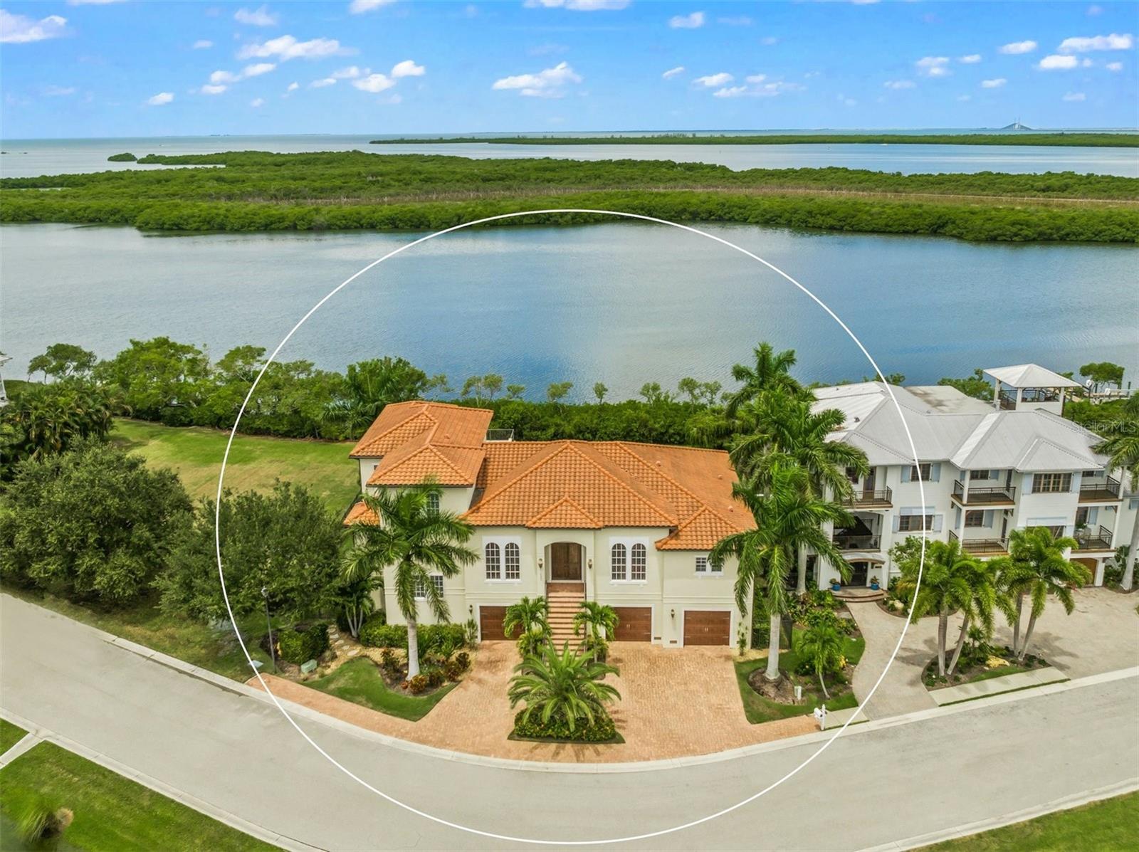 MANGROVE POINT - Residential