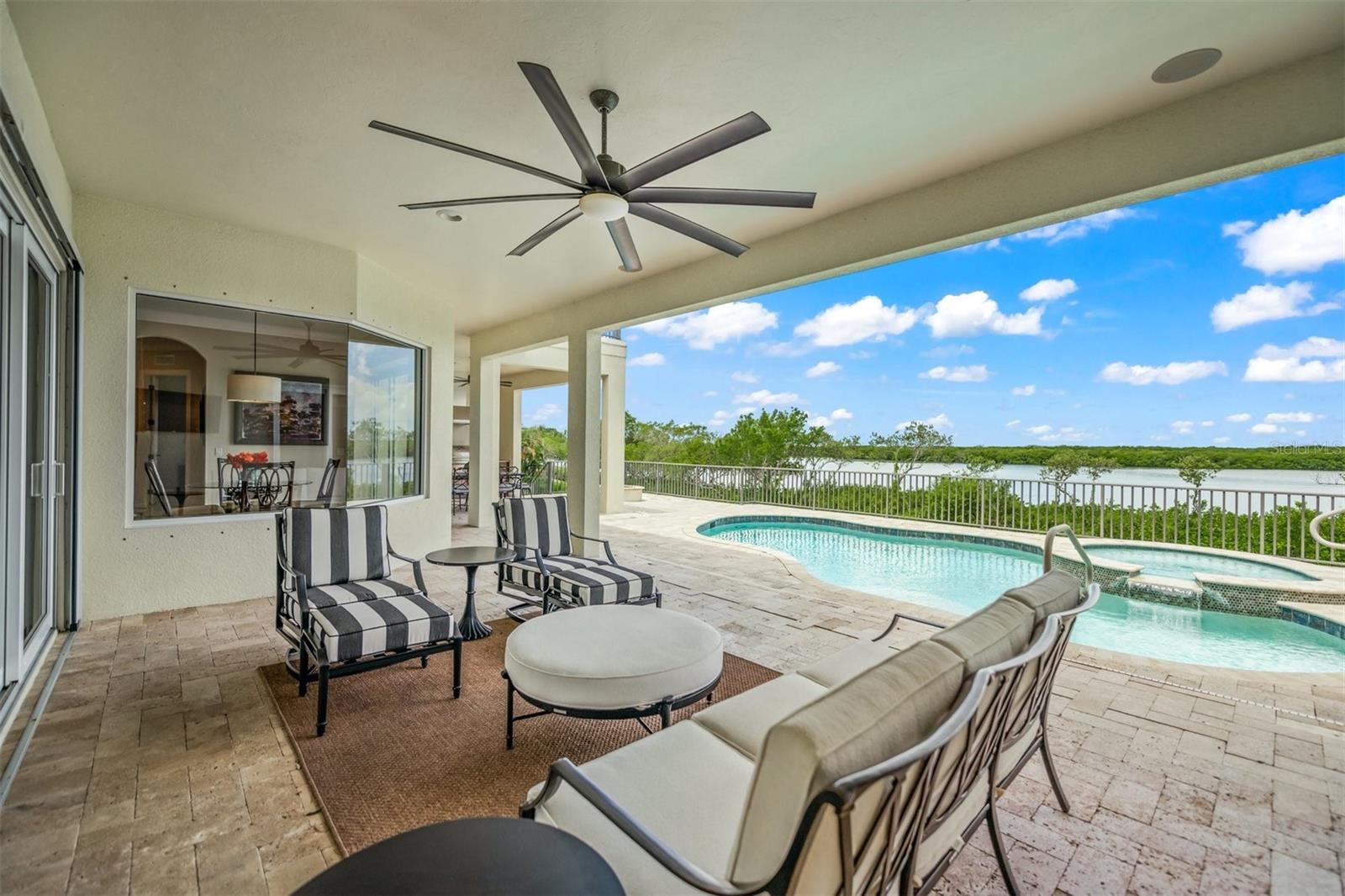 MANGROVE POINT - Residential