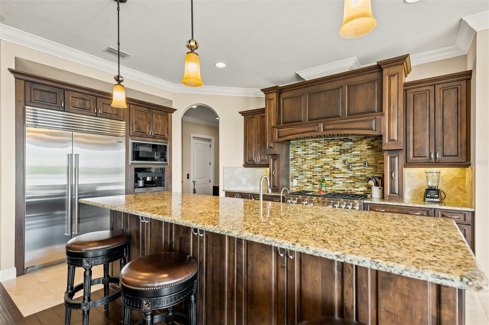 MANGROVE POINT - Residential