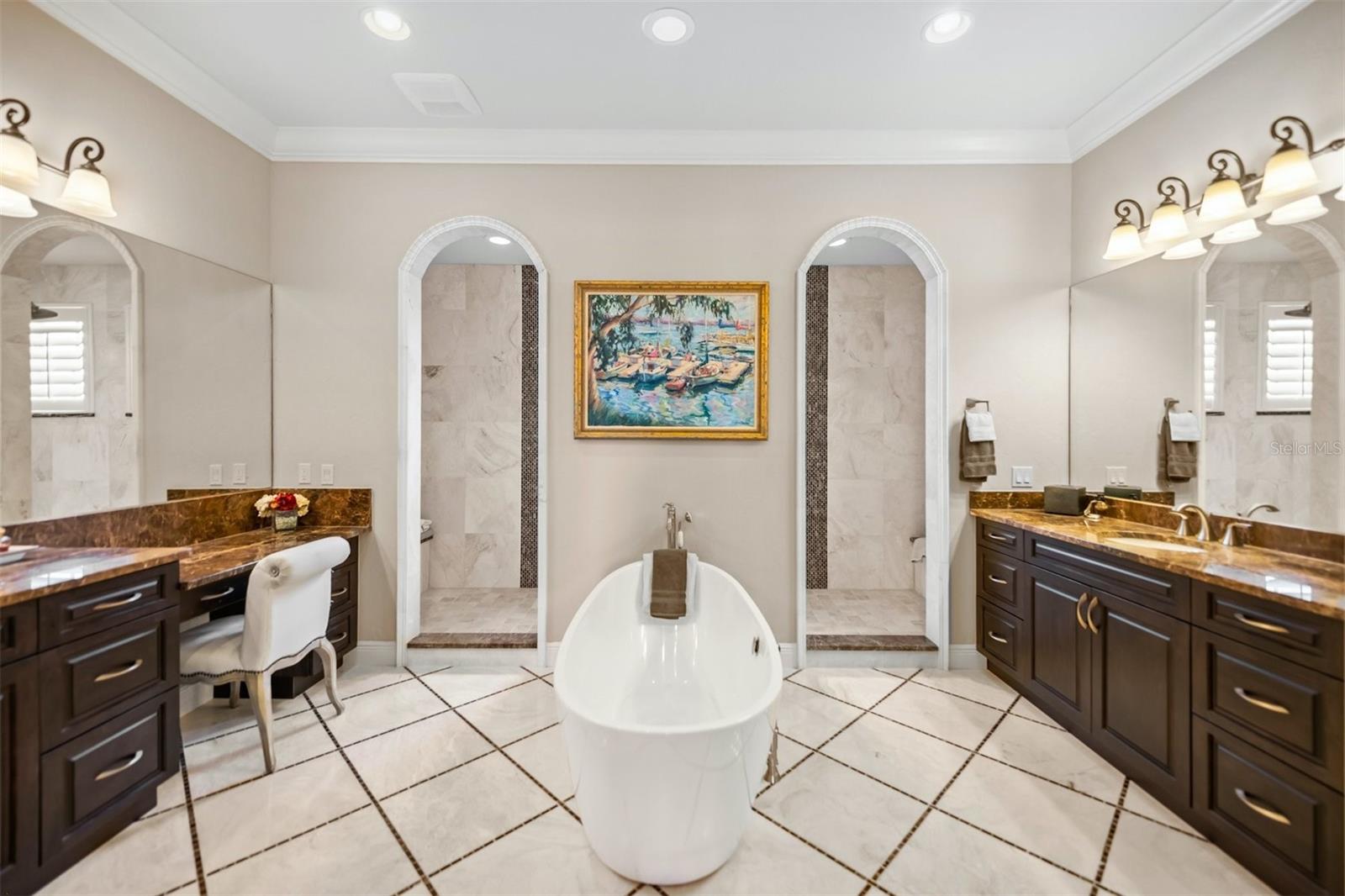 MANGROVE POINT - Residential