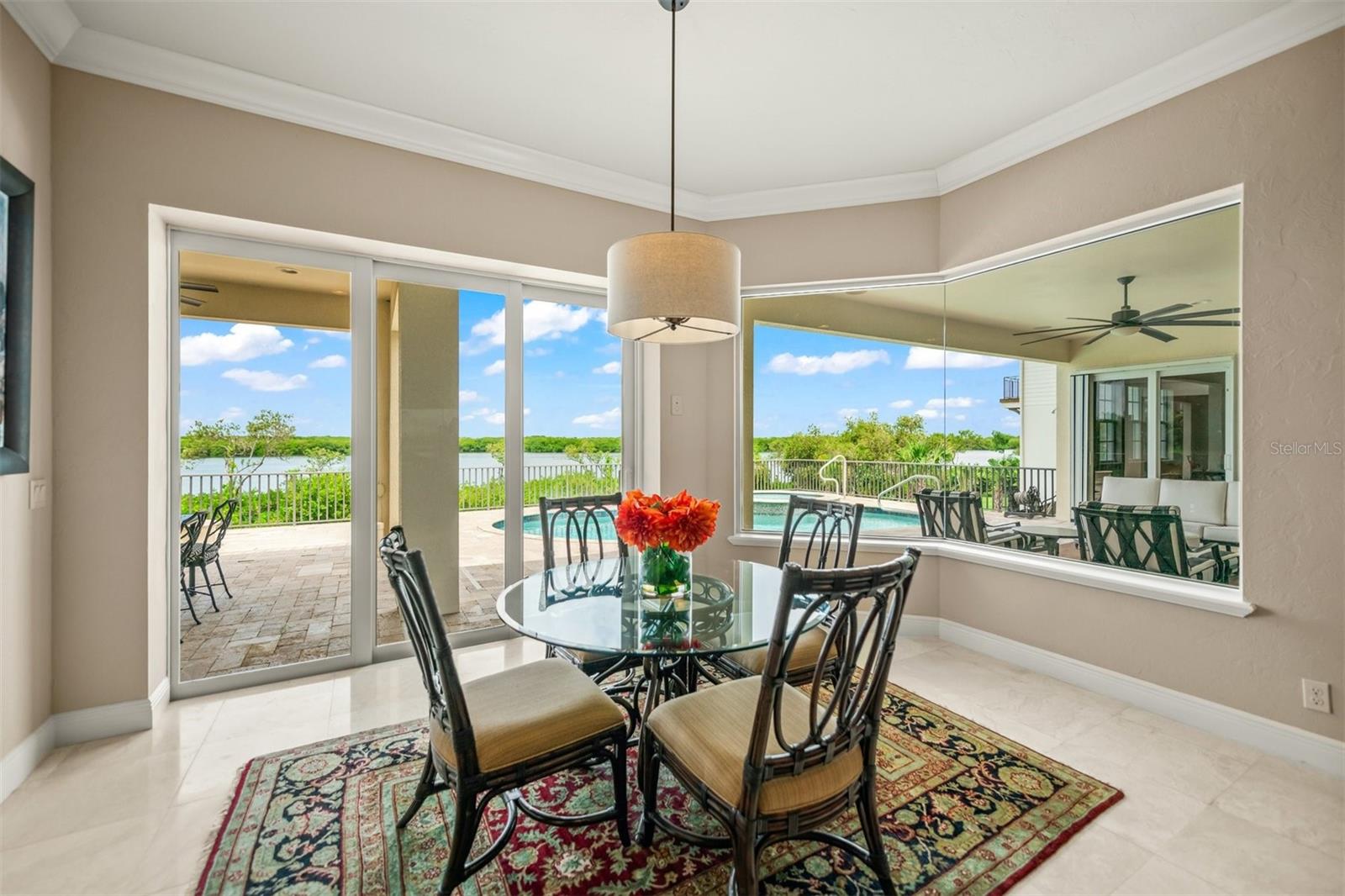 MANGROVE POINT - Residential