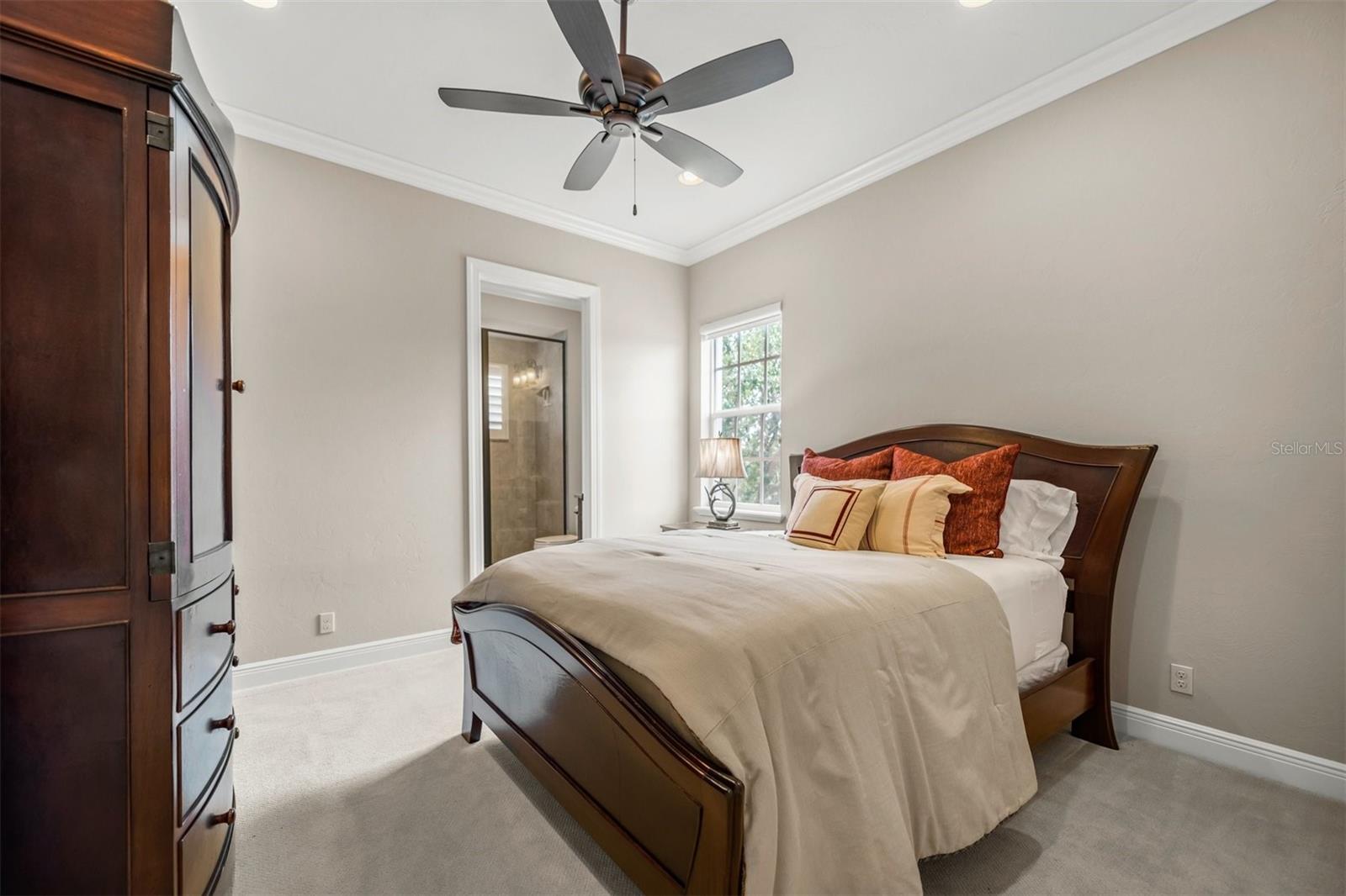 MANGROVE POINT - Residential
