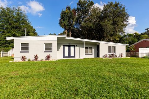 Photo of 1007 San Domingo Road, Orlando, FL 32808 (MLS # O6345640)