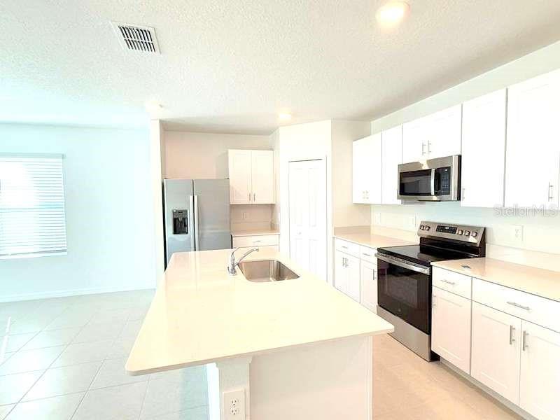 BELLAMY CROSSINGS - Residential Lease