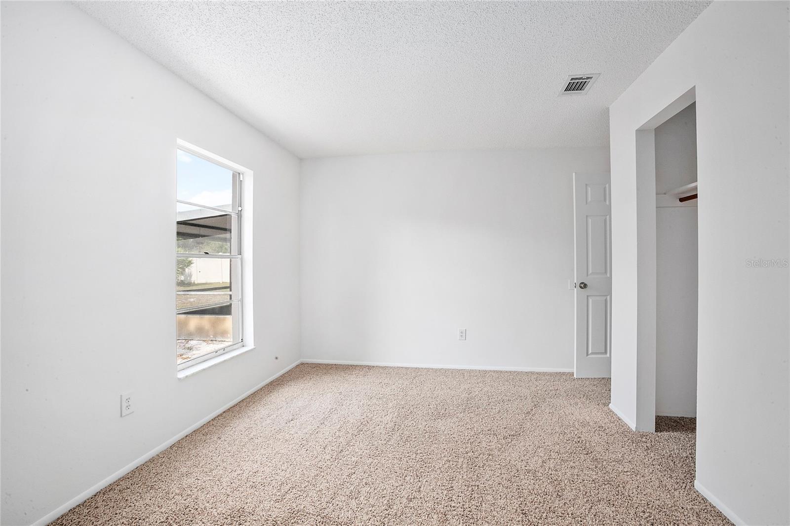 DELTONA LAKES UNIT 07 - Residential