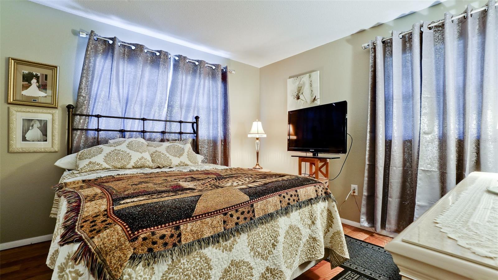 PARK ACRES ESTATES SEC II - Residential