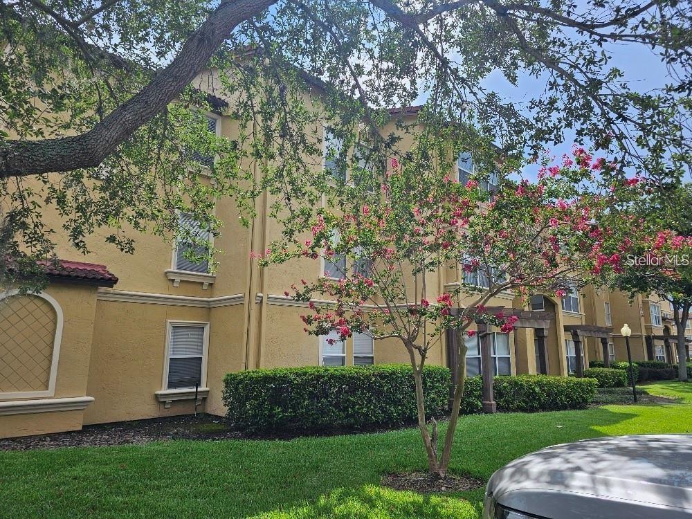 Completely remodeled 3BR/2BA condo at 5132 Conroy Rd! Features new flooring, fresh paint, updated kitchen with quartz counters & stainless-steel appliances, and fully renovated bathrooms. Bright, spacious bedrooms with ample closet space. Tenant occupied – ideal investment opportunity. Gated community with pool, fitness center & clubhouse. Close to Millenia Mall, Universal, I-4, shopping & dining.