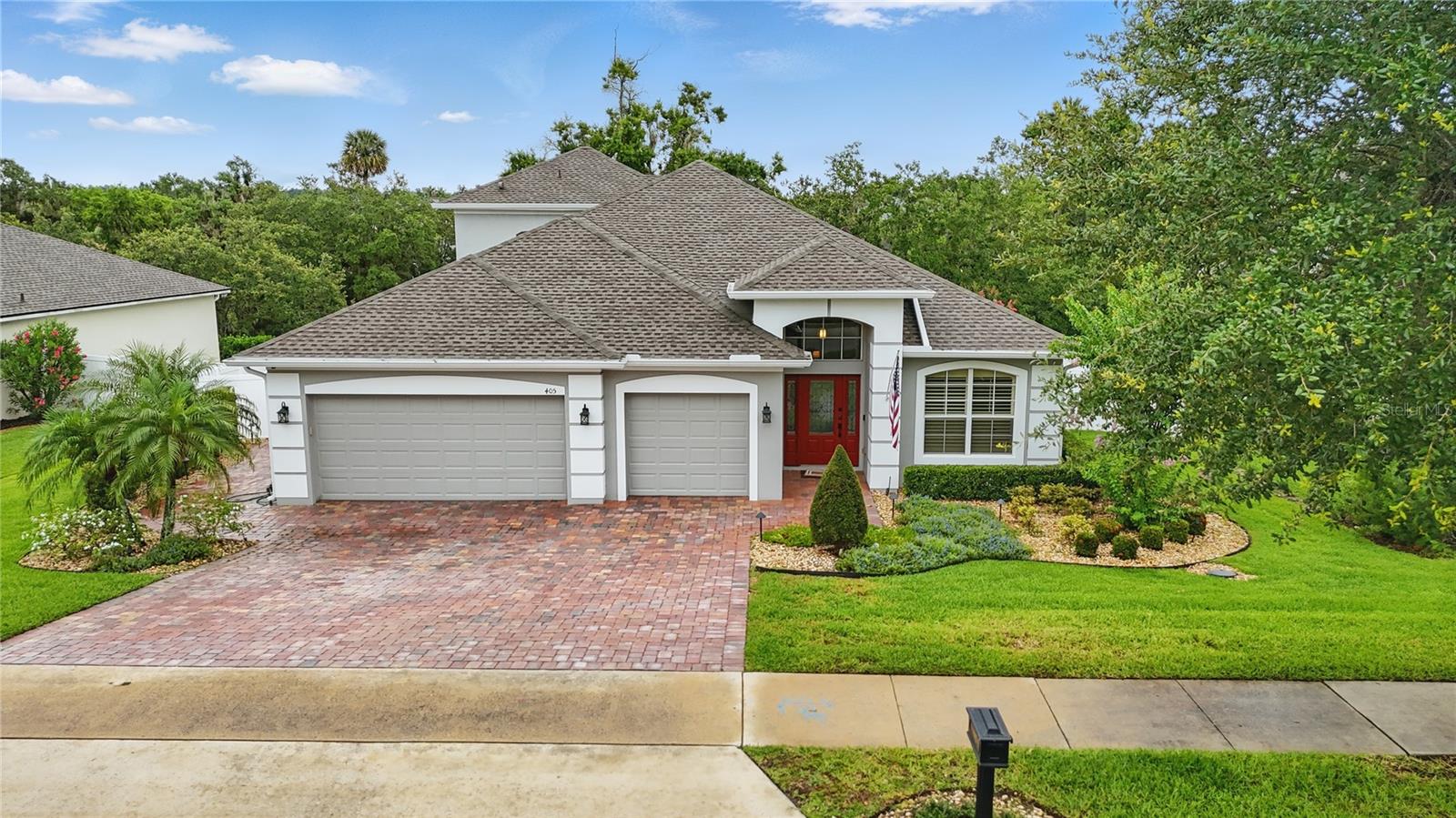 405 COURTLEA PARK DRIVE