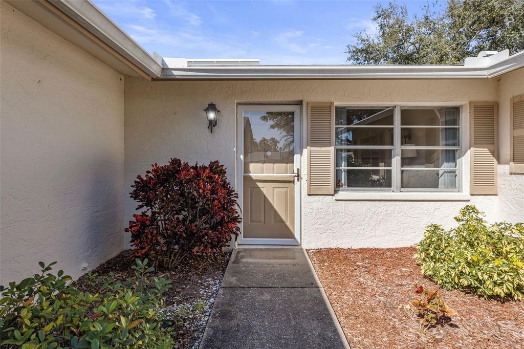 Photo of 3123 39th Street S #B, St Petersburg, FL 33711 (MLS # A4677264)