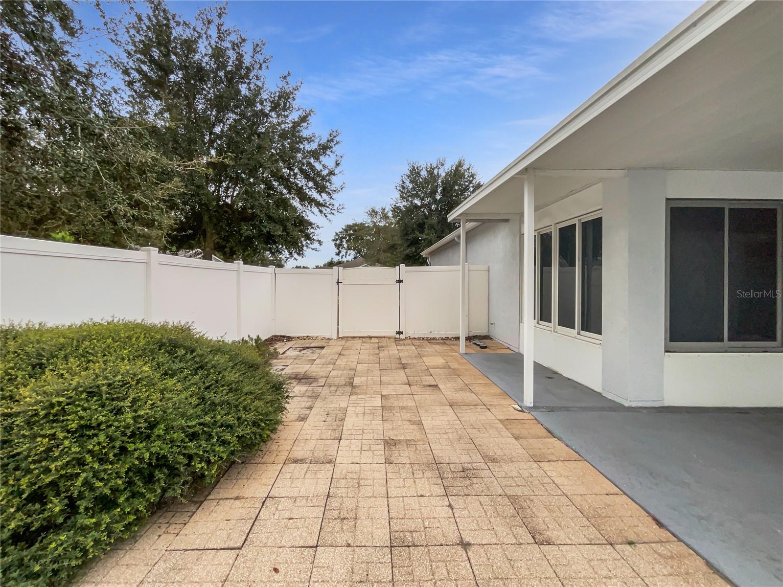 OAKS AT VALRICO PH 2 - Residential