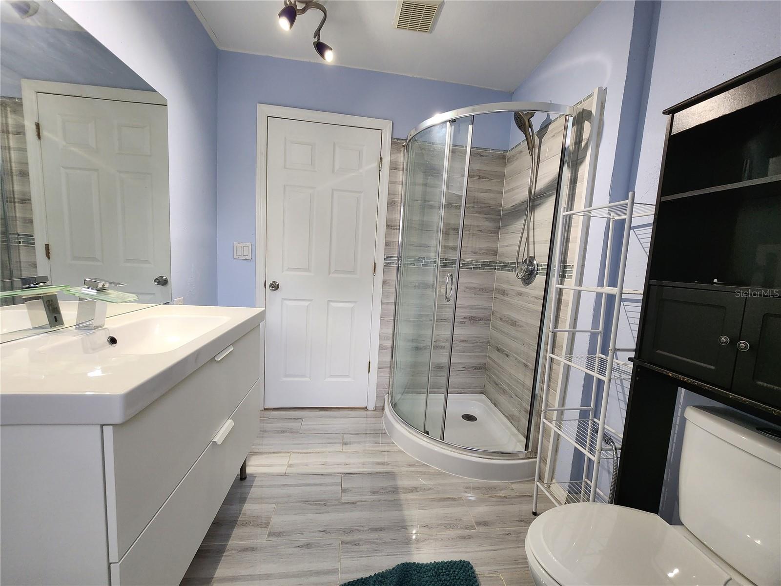 RIVER GROVE ESTATES - Residential