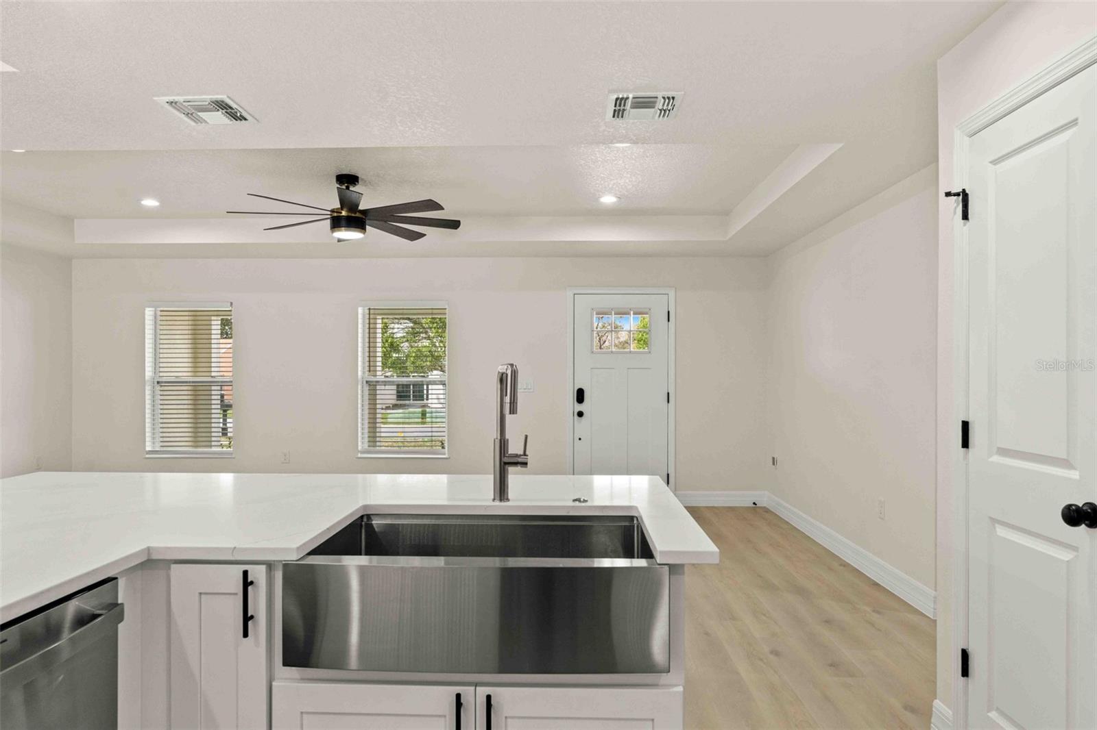 SEVEN HILLS - Residential