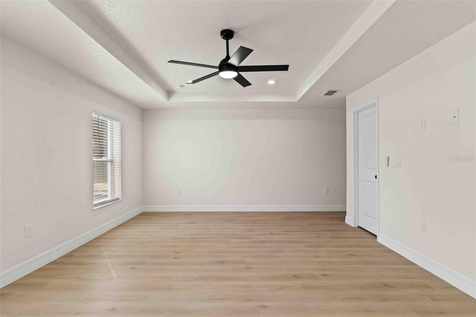 SEVEN HILLS - Residential