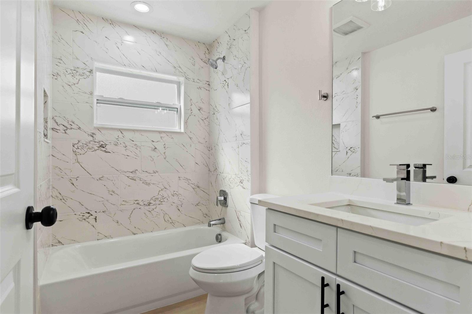 SEVEN HILLS - Residential