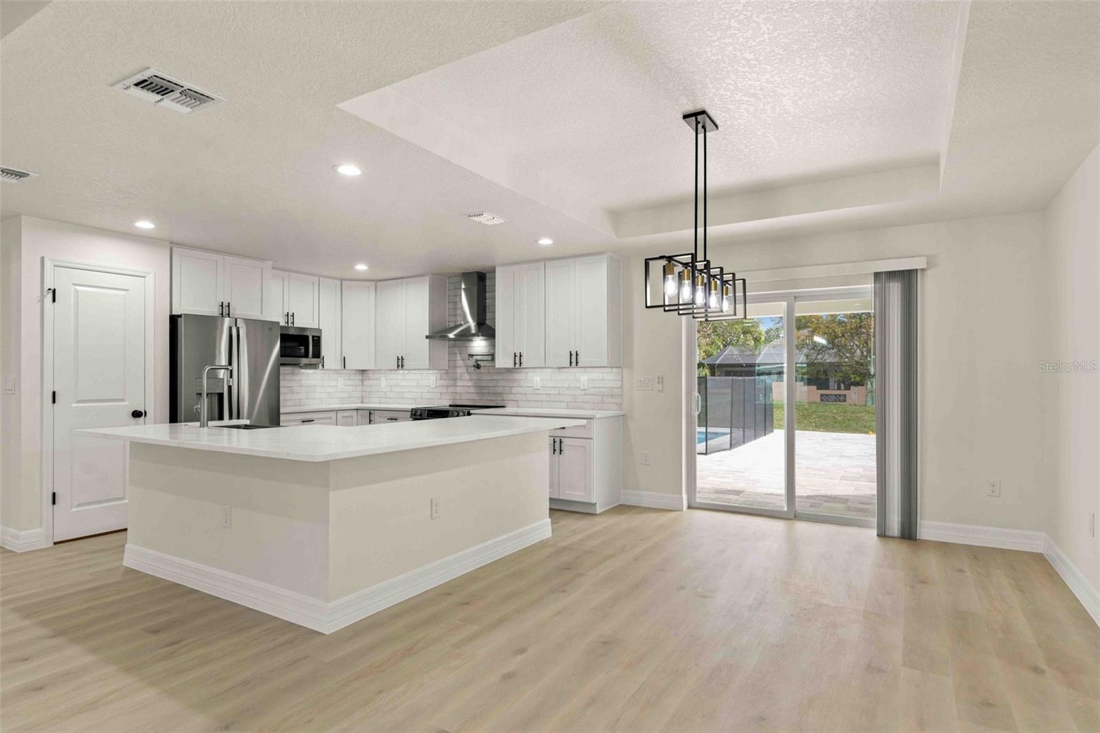 SEVEN HILLS - Residential