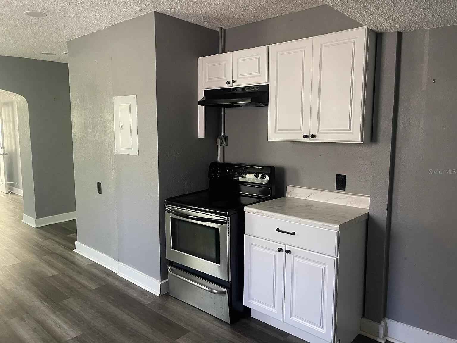 1301 PRESCOTT STREET S