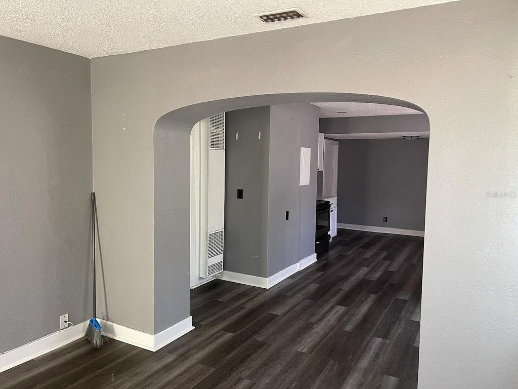 Photo of 1301 Prescott Street S, St Petersburg, FL 33712 (MLS # O6402761)