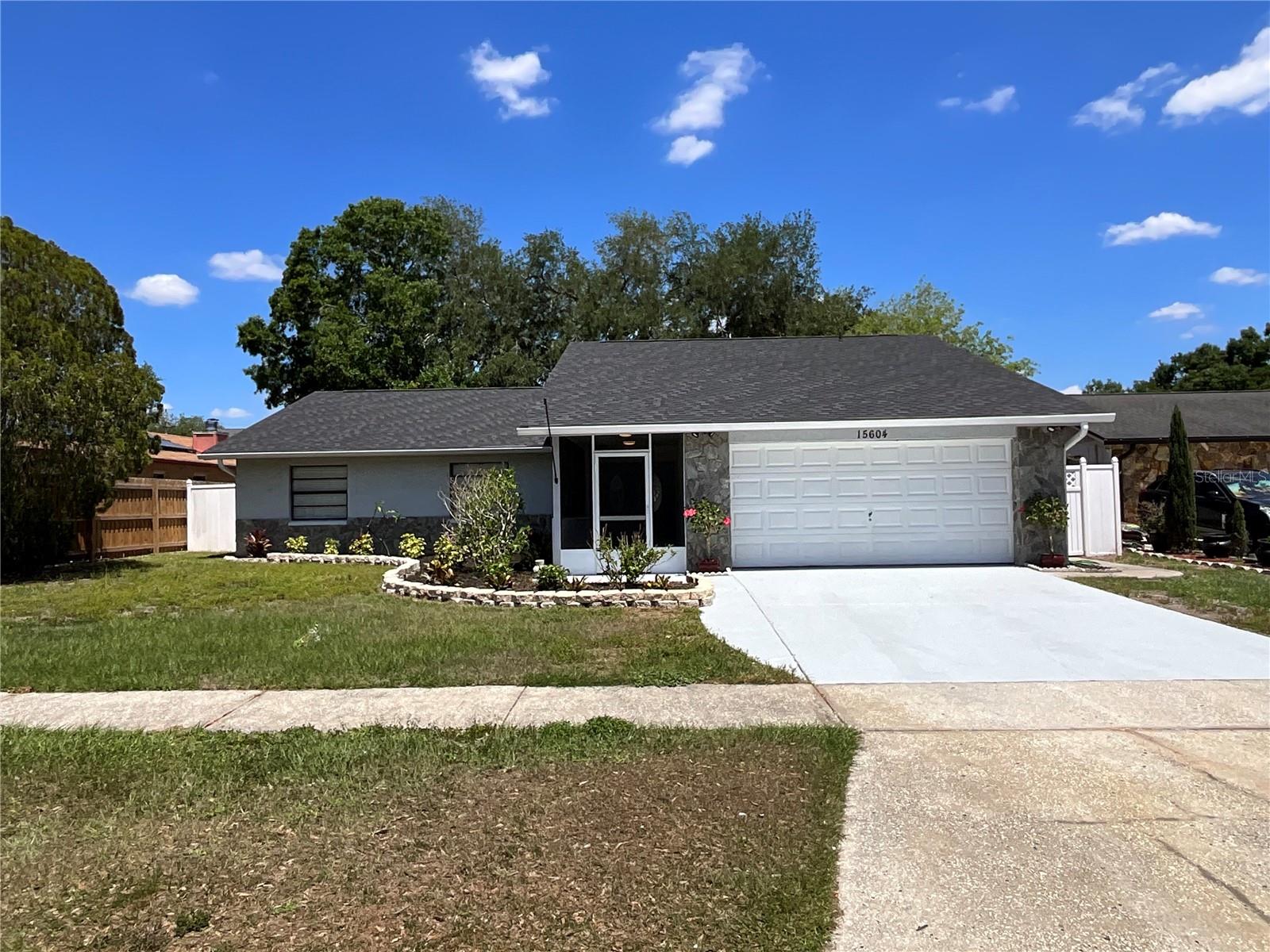 COUNTRY PLACE UNIT II - Residential