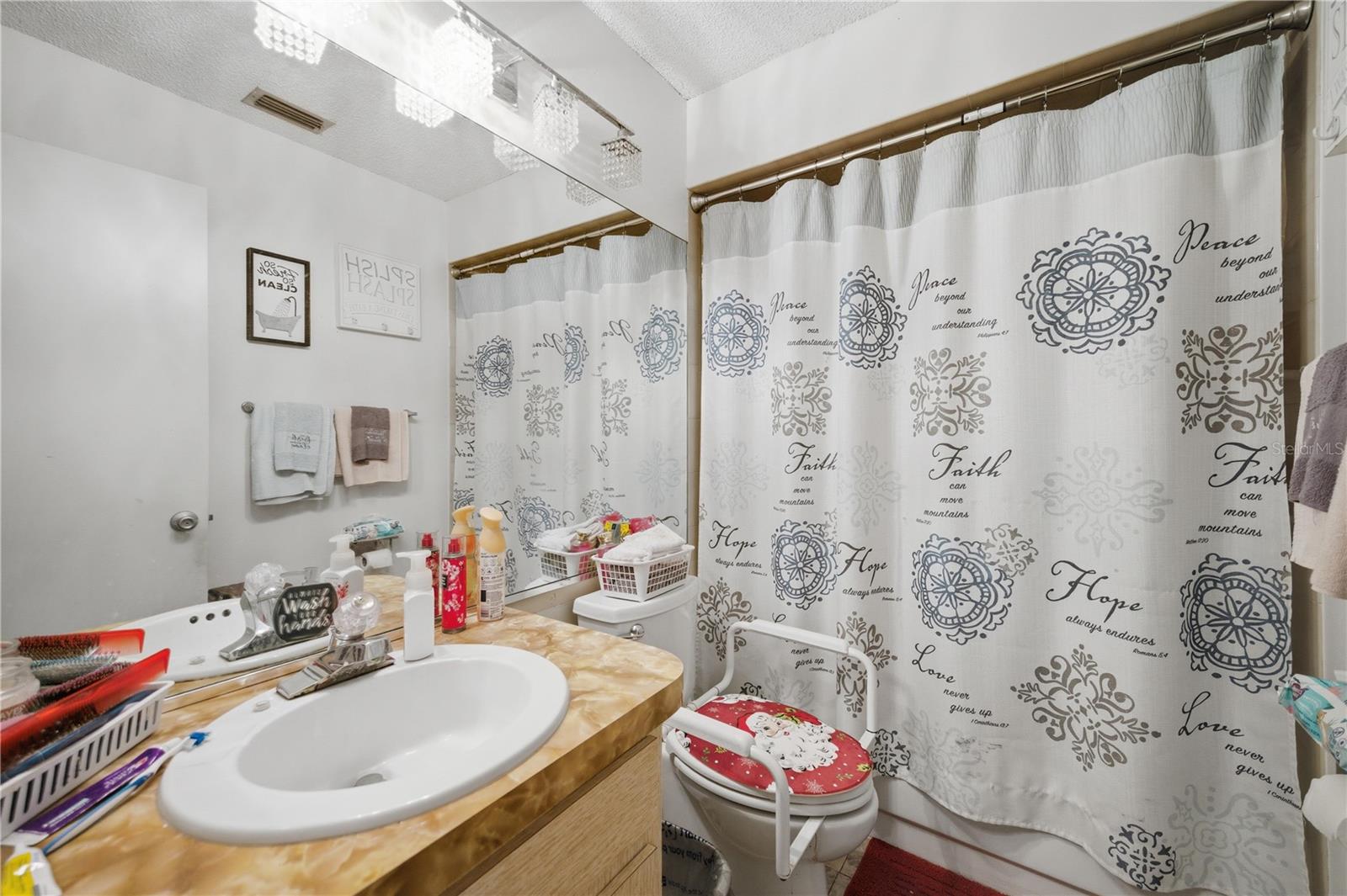 PADDOCK VILLAS - Residential