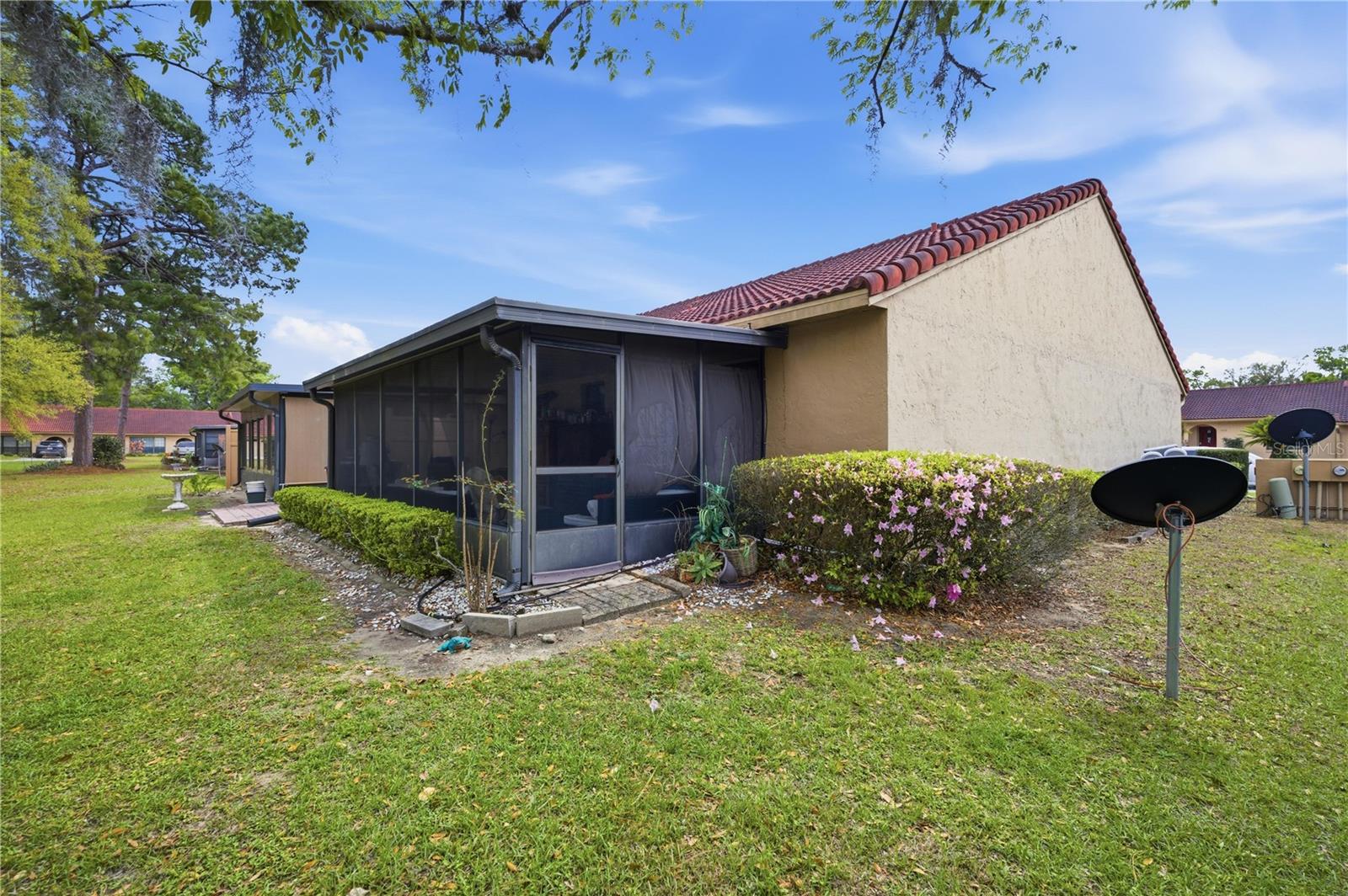 PADDOCK VILLAS - Residential