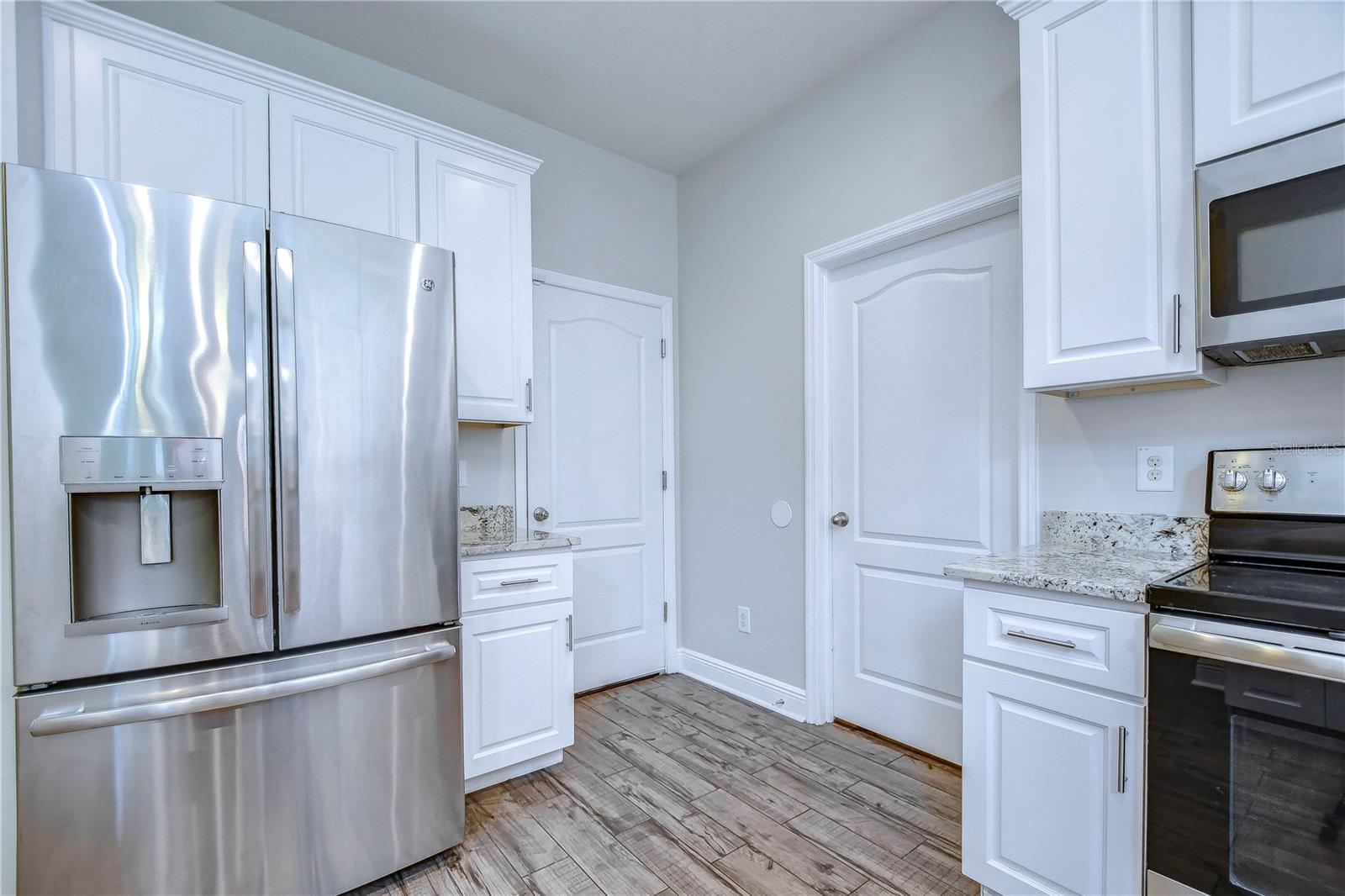 BROADWAY CENTRE TWNHMS - Residential