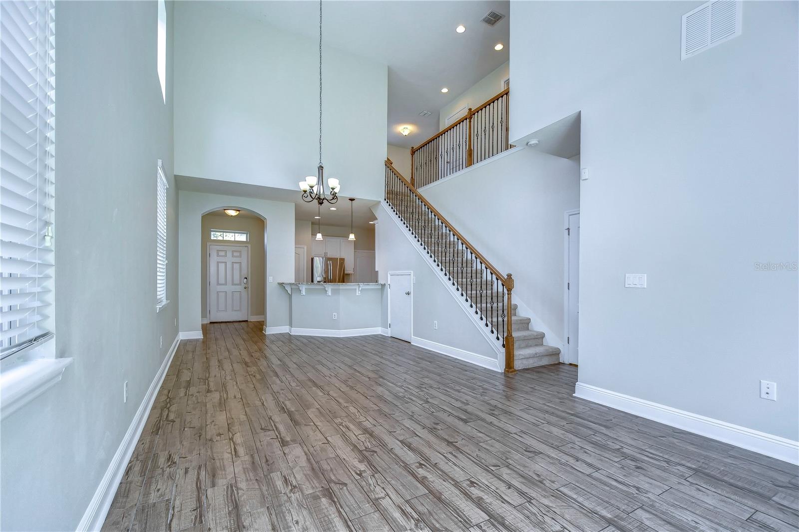 BROADWAY CENTRE TWNHMS - Residential