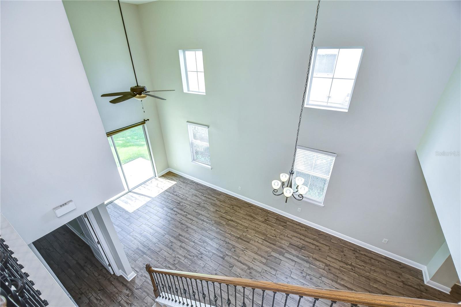 BROADWAY CENTRE TWNHMS - Residential