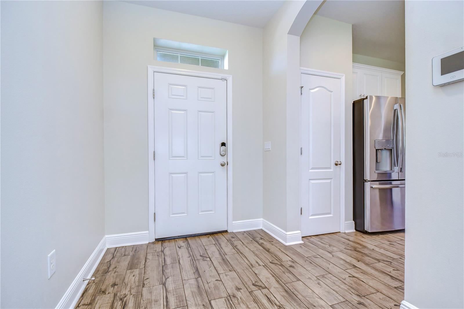 BROADWAY CENTRE TWNHMS - Residential